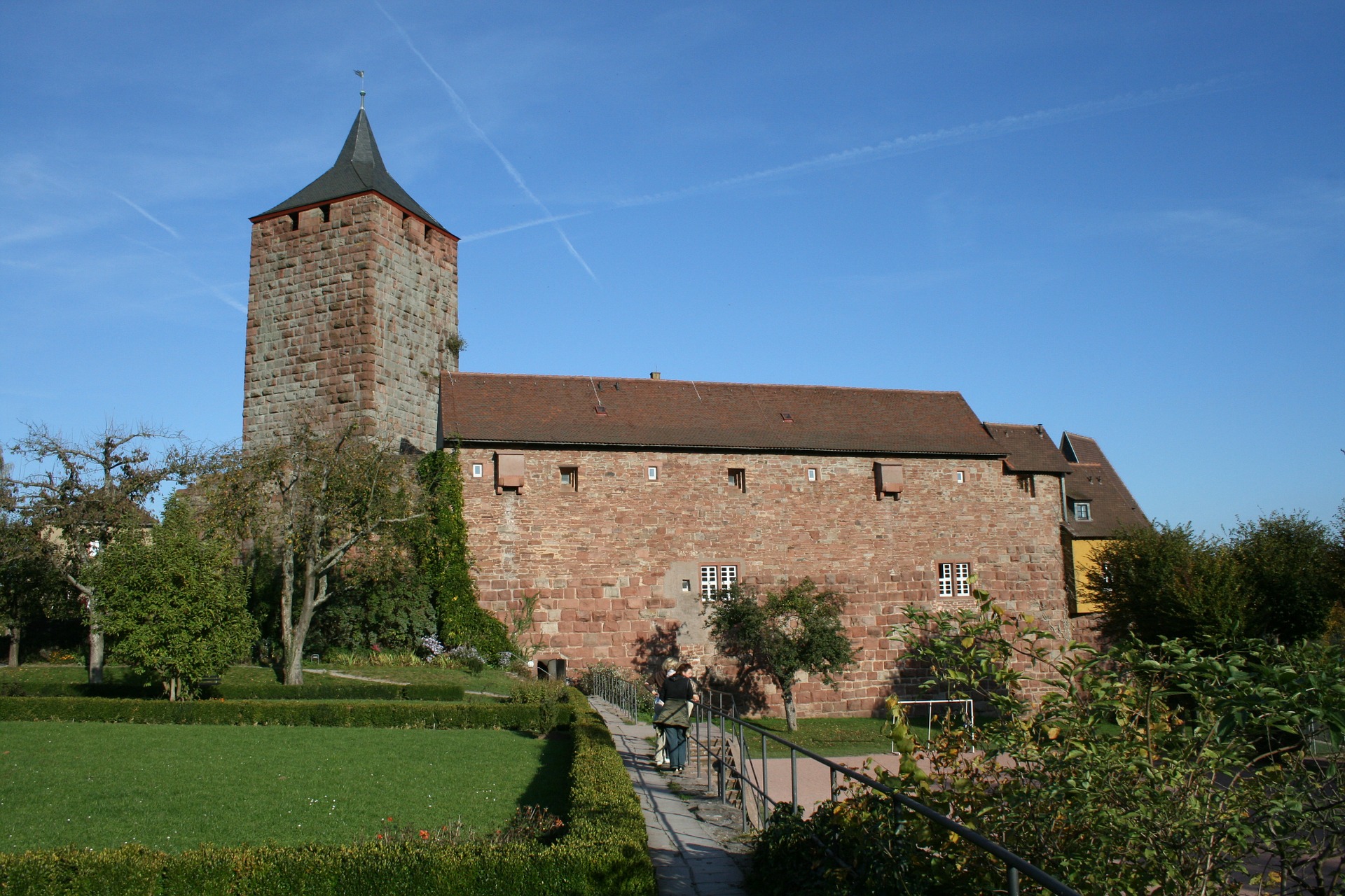 Burg Rothenfels im Frühjahr 2