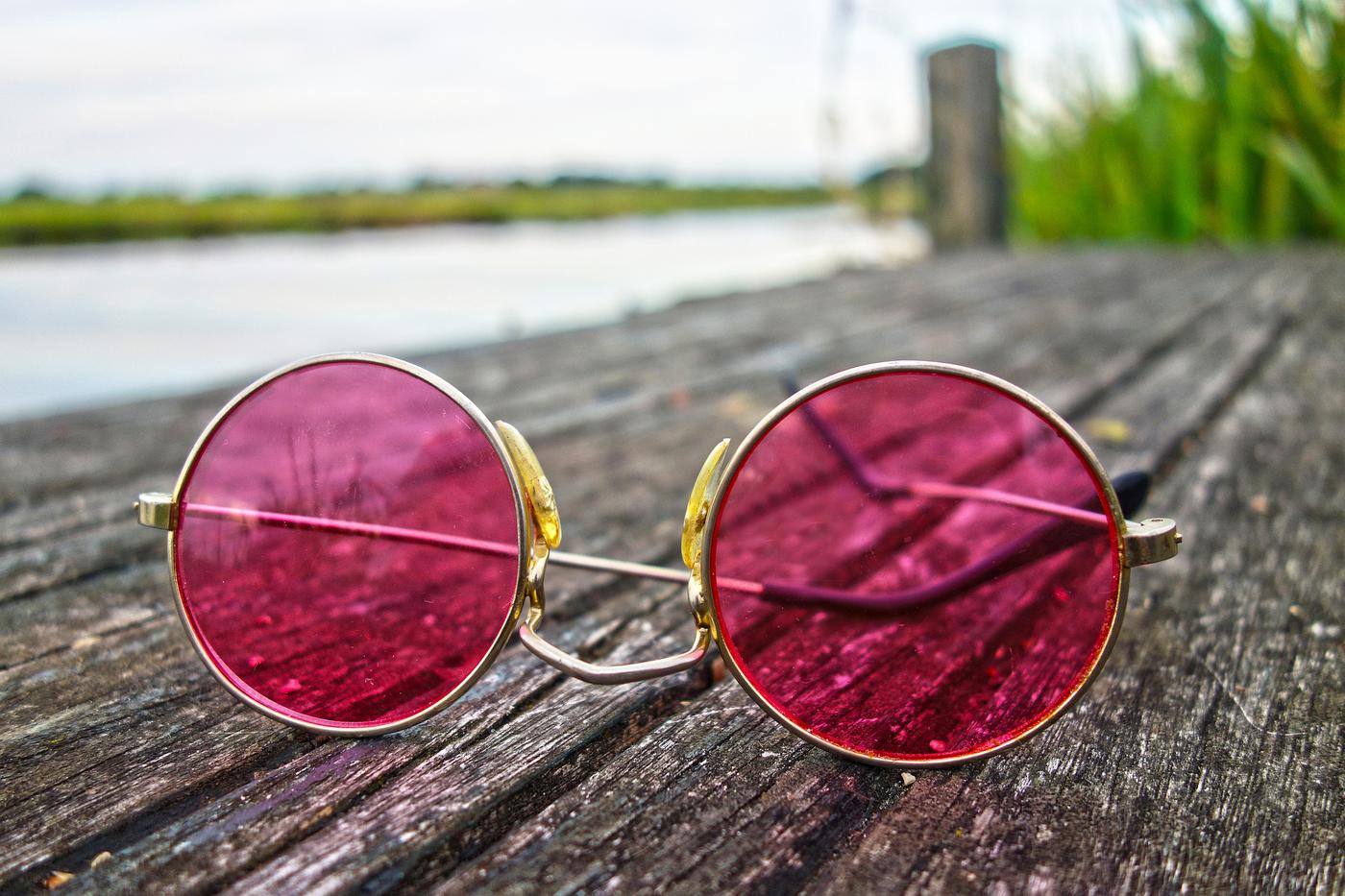 Mit der rosa Brille sehen