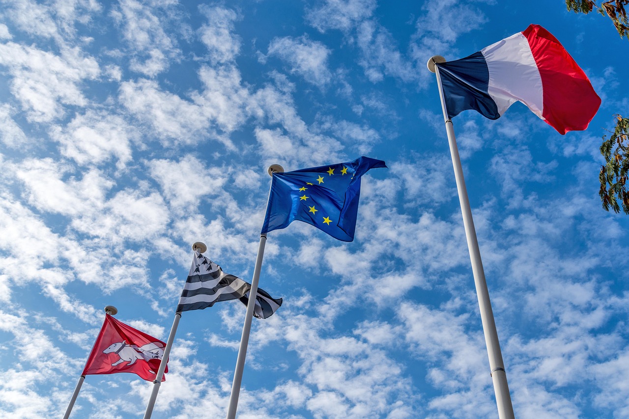 flag, france, europe, country, european, republic, national, blue sky, symbol, sky, travel, world, blue, patriotic, europa, wind, nation, concept, politics, cloud, french, nature, eu, tourism